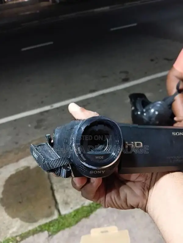 Sony HDR CX 405 Camcorder