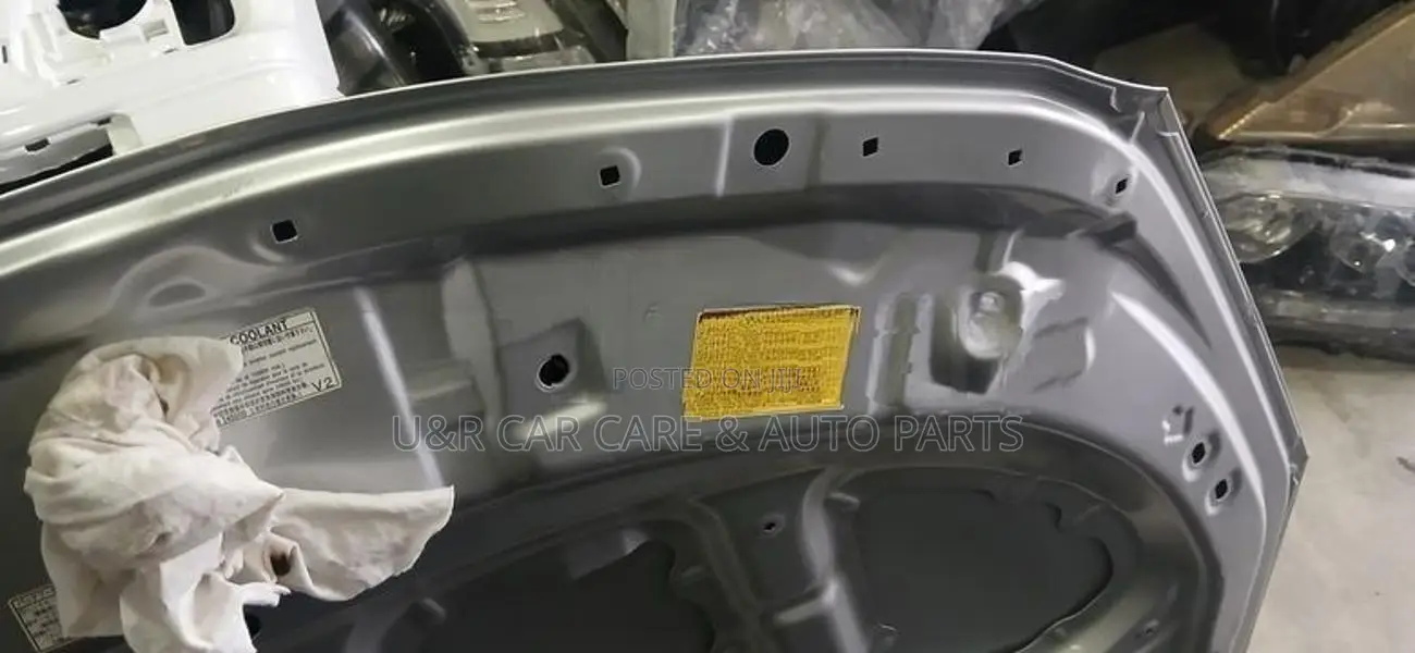 Toyota Aqua Bonnet