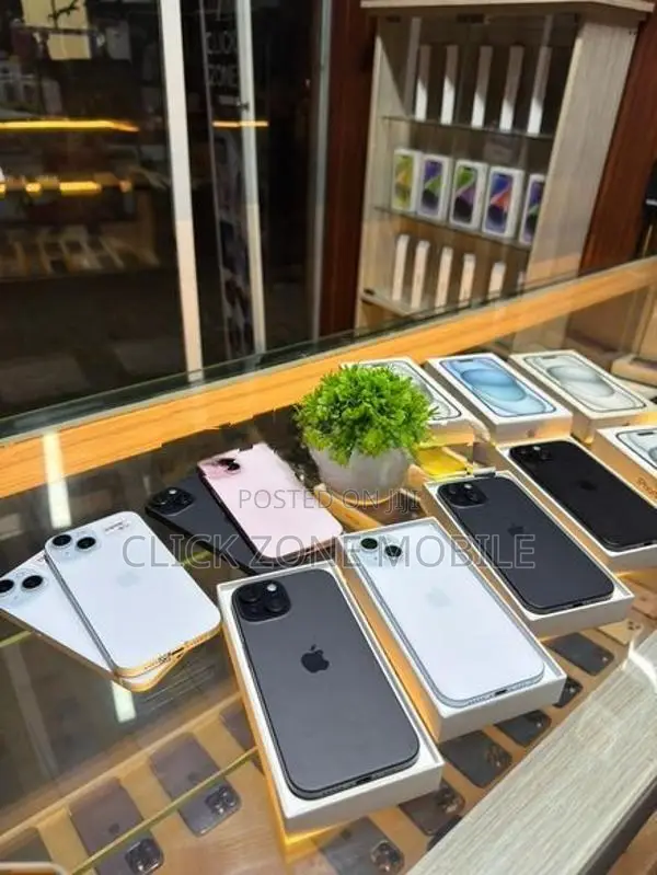 Apple iPhone 15 128GB (Used)