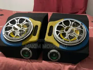 Three Wheel Box Speaker