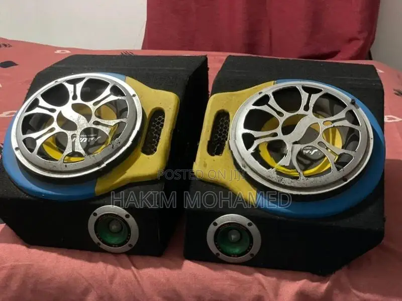 Three Wheel Box Speaker