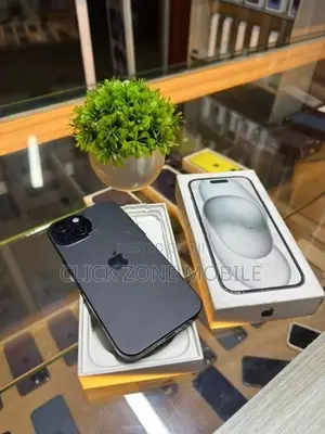 Apple iPhone 15 128GB (Used)