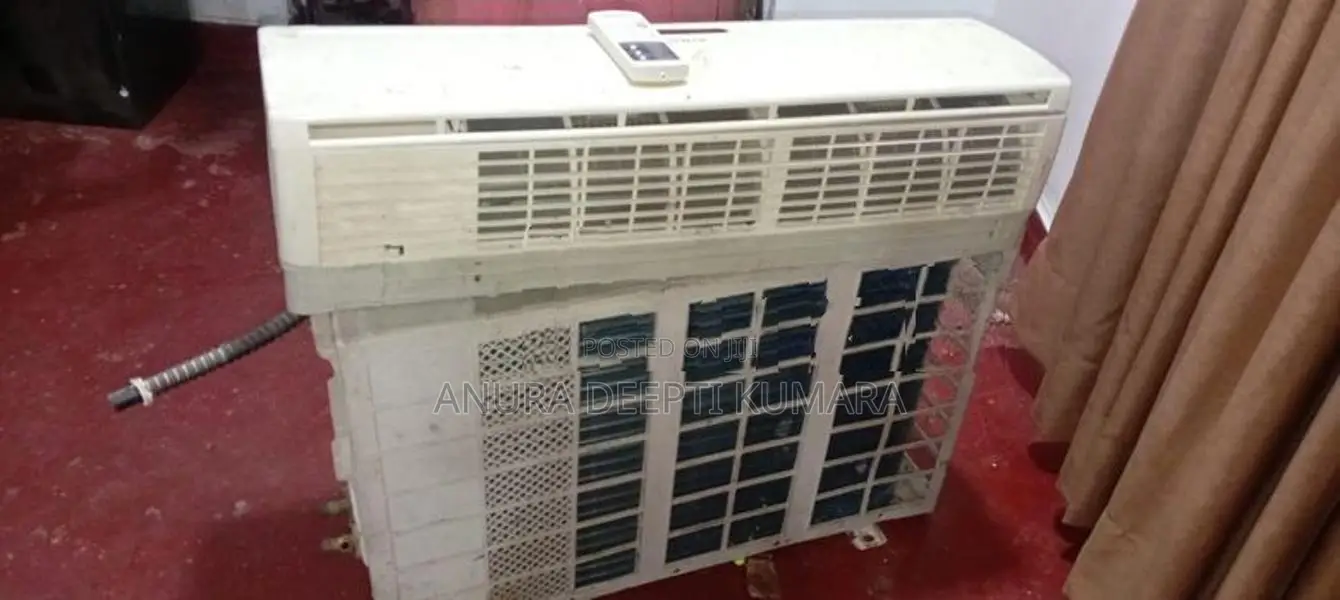 Singer Ac