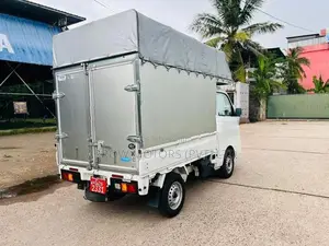 Daihatsu Hijet DX 2022