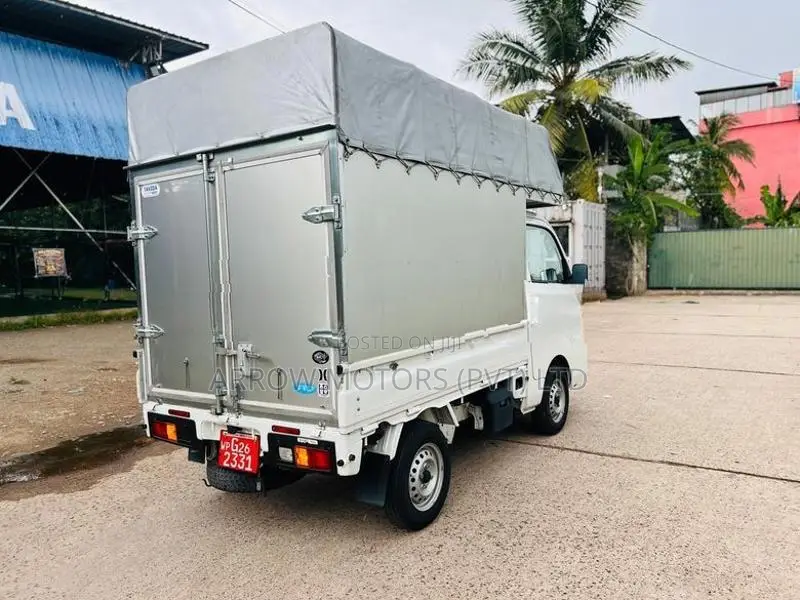 Daihatsu Hijet DX 2022
