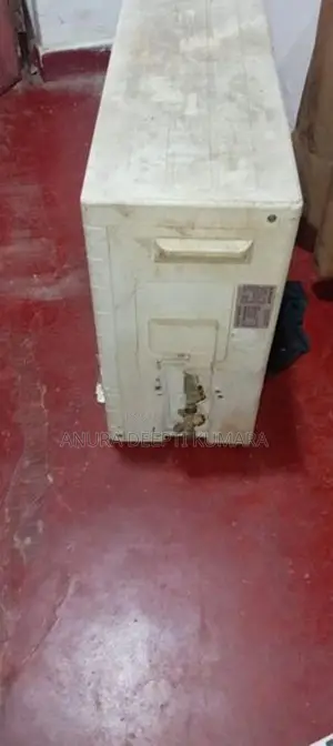 Singer Ac