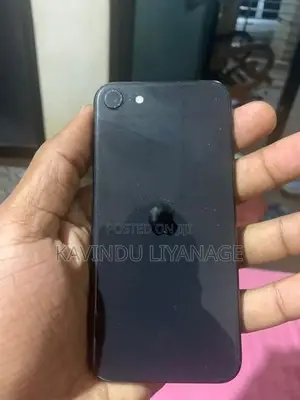 Apple iPhone SE (Used)