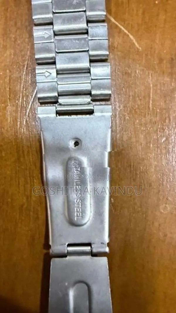 Gucci G-Timeless Chronograph (126.2) Swiss Made Watch