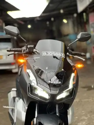 Honda ADV 160 2021