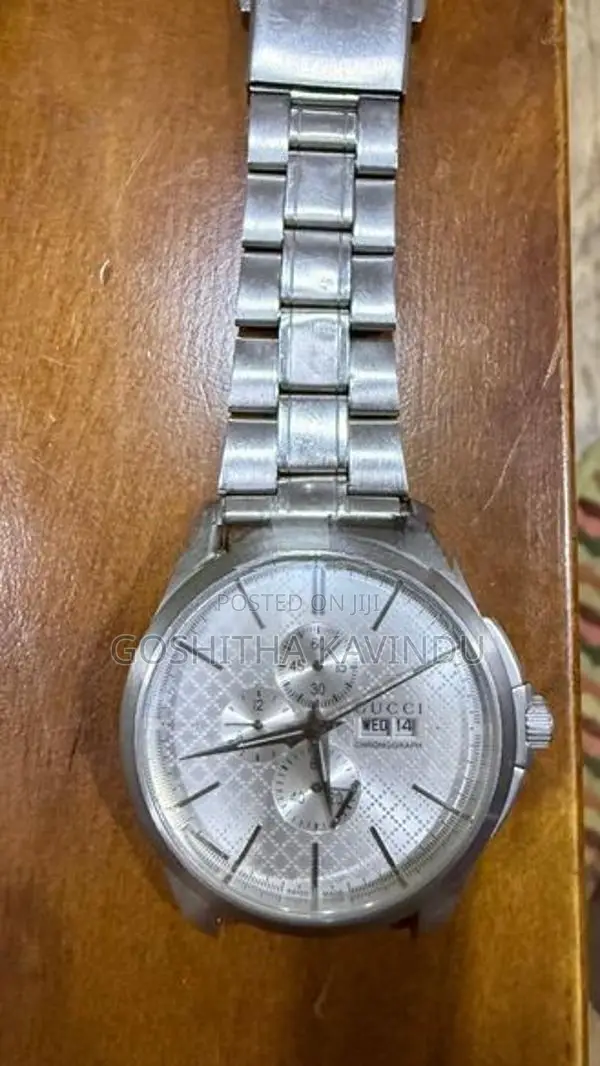Gucci G-Timeless Chronograph (126.2) Swiss Made Watch