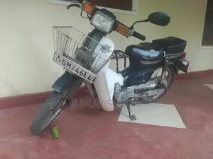 Honda Super Club 50 1999