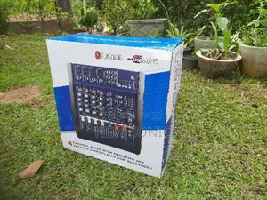 Powered Mixer 700w