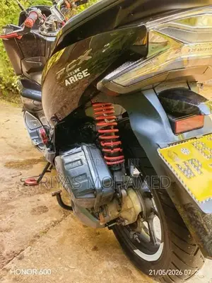 Honda PCX 150 Hybrid 2022