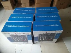 Powered Mixer 700w