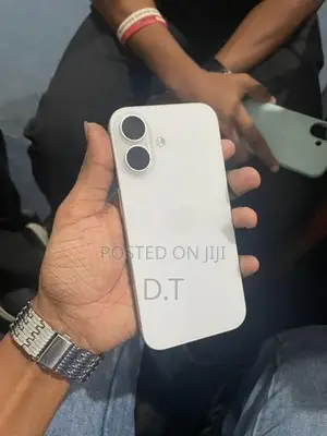 Apple iPhone 16 (Used)