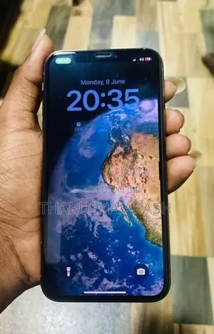 Apple iPhone XS (Used)