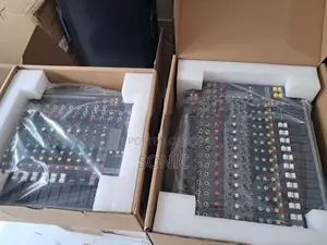 Audio Mixer Soundcraft 12ch
