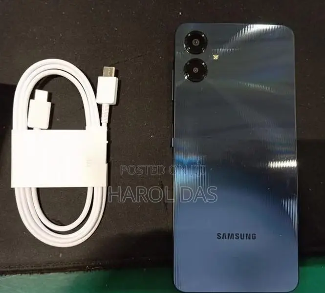 Samsung Galaxy A06 (Used)