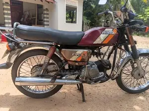 Hero CD 100 2006