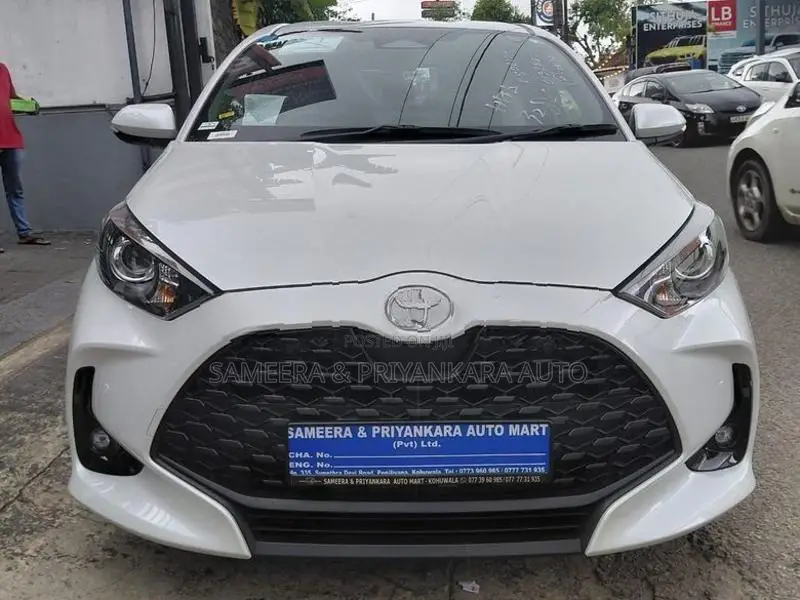 Toyota Yaris X Grade 2024