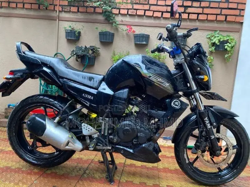 Yamaha FZ S 2014