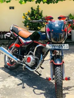 Bajaj CT100 2000