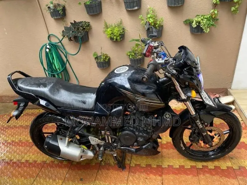 Yamaha FZ S 2014