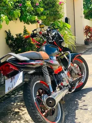 Bajaj CT100 2000