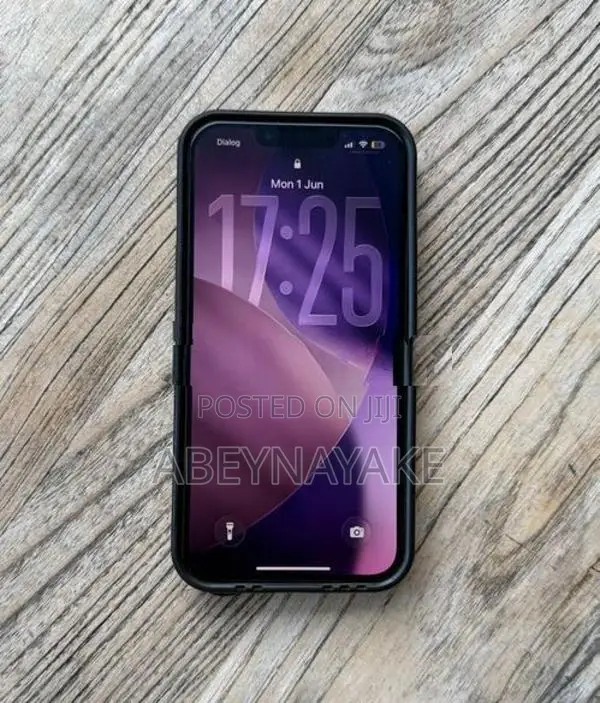 Apple iPhone 13 (Used)