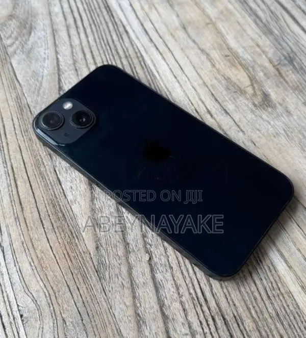 Apple iPhone 13 (Used)