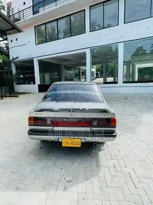 Nissan Sunny B12 1989