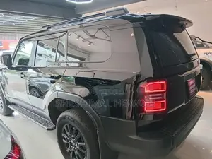 Toyota Land Cruiser Prado LC250 2025