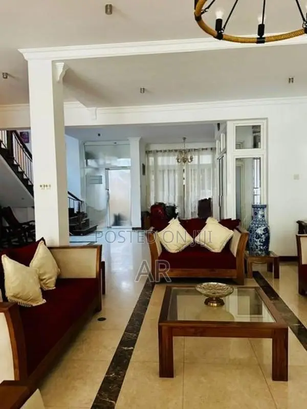 Luxury House Facing Colombo 7 Main Road for Sale
