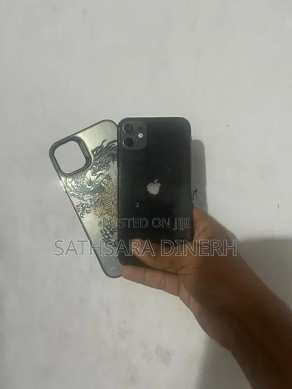Apple iPhone 11 128GB (Used)