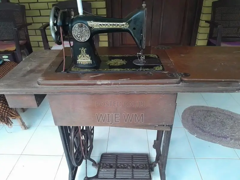 Singer Sewing Machine