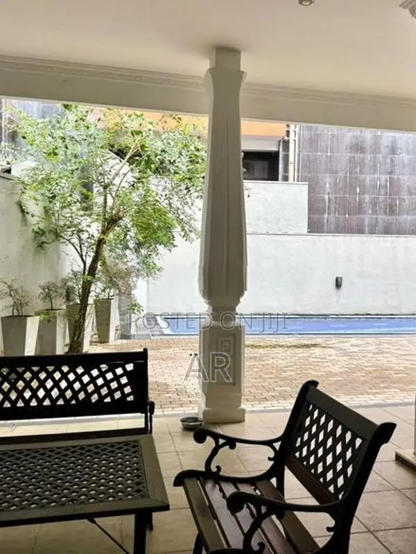 Luxury House Facing Colombo 7 Main Road for Sale