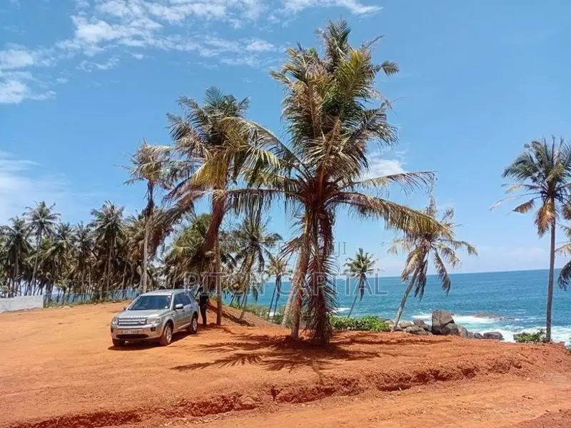 Beach Front Land in Devinuwara