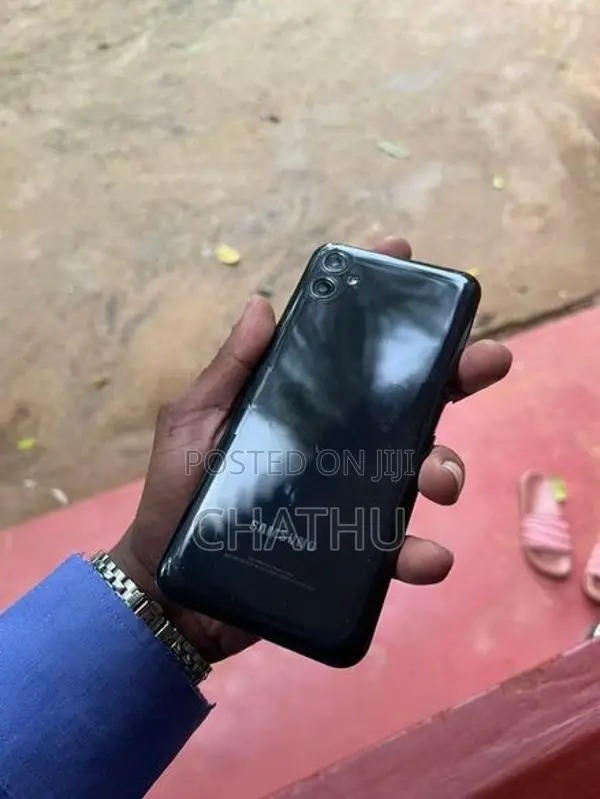 Samsung Galaxy A04e (Used)