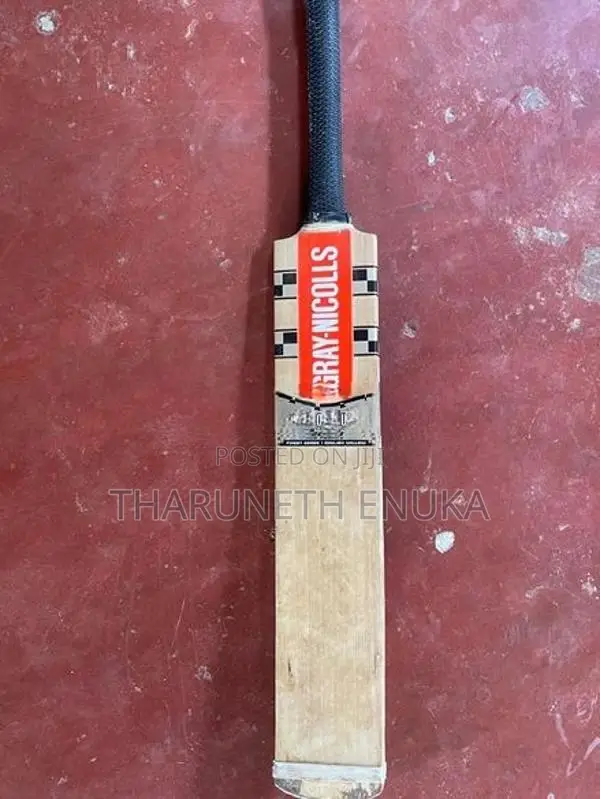 Grey Nicolls Kronus 2000 Ultrabow Bat