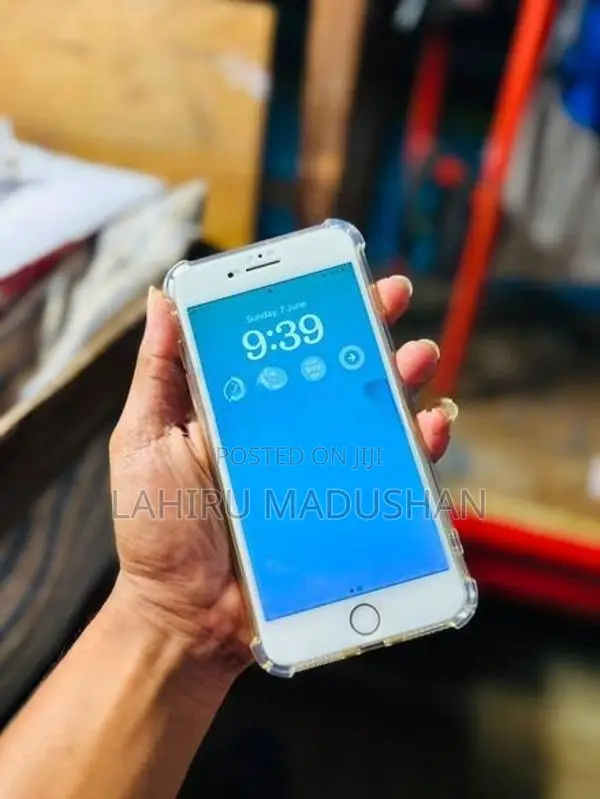Apple iPhone 8 Plus (Used)