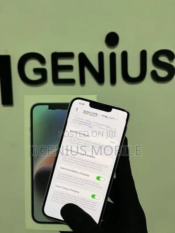 Apple iPhone 14 256GB (Used)
