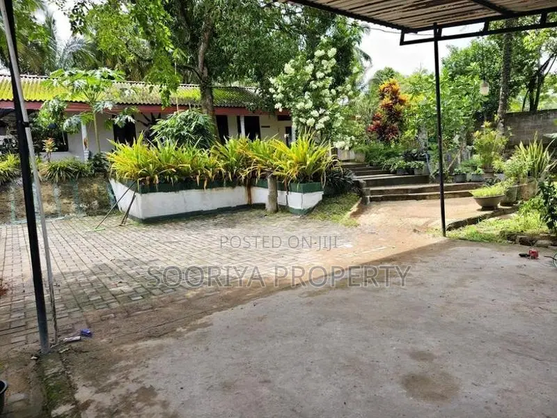 With Large Garden, House for Sale in Kaduwela