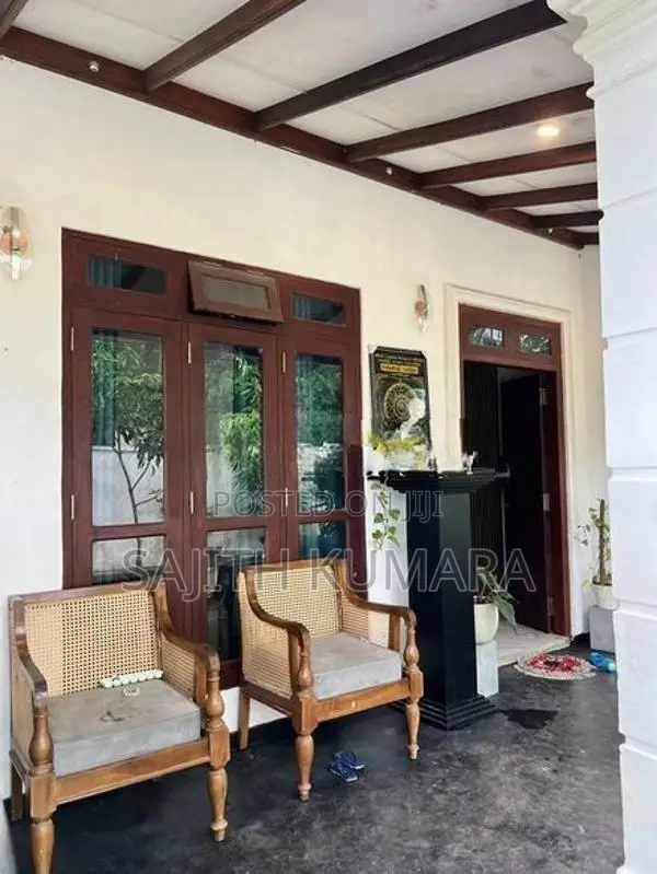 House Sale in Warakagoda