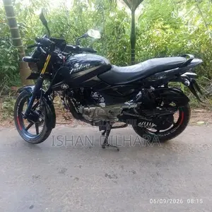 Bajaj Pulsar 150 2015