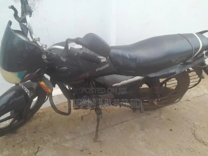 Bajaj Platina 125 2015