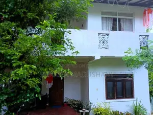 Spacious 3-Story House for Sale in Bandaragama