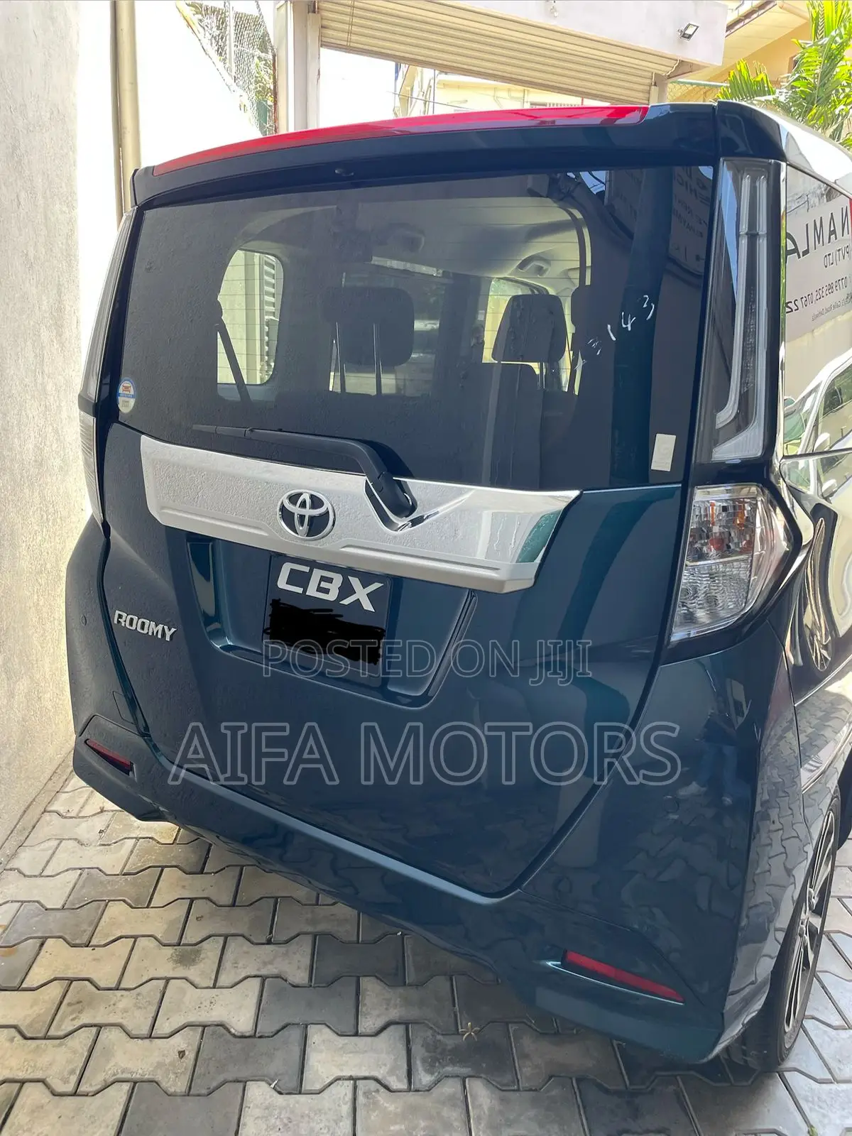 Toyota Roomy 2024 Blue