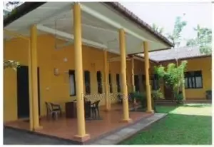 Houses with 83 Perches of Land in Ranala
