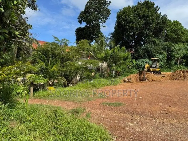 Near University Land for Sale in Moratuwa Suwarapola