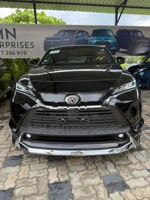 Toyota Harrier Modellista 2025